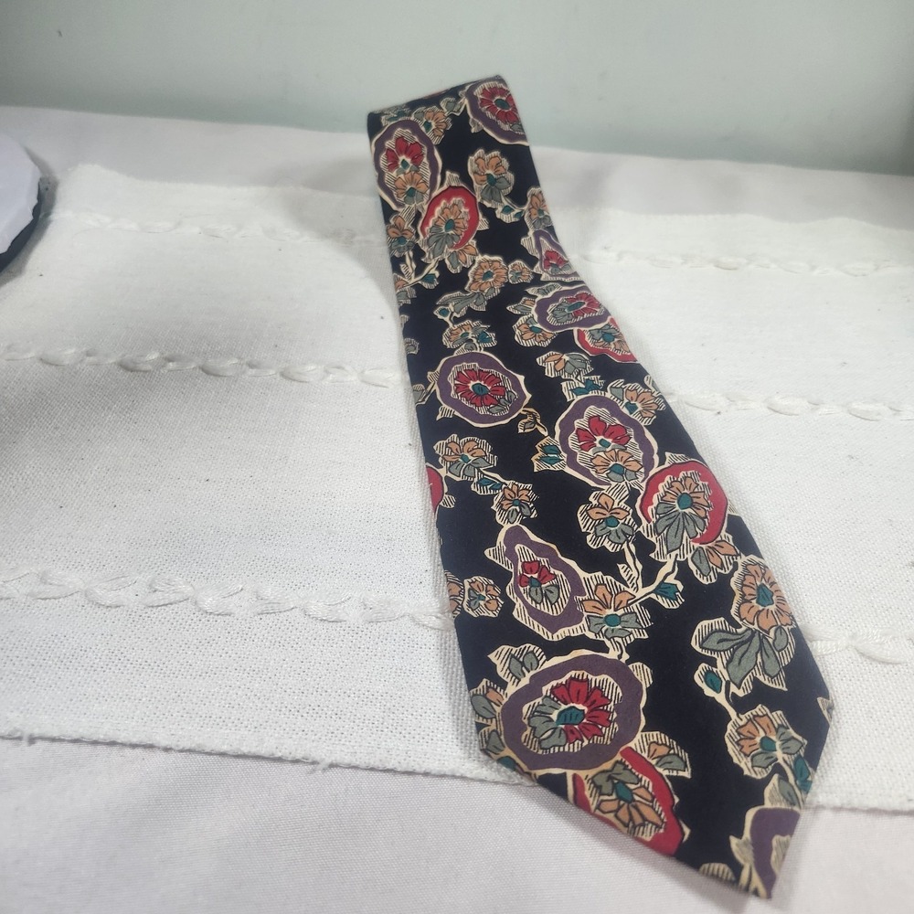 Vintage Johnny Carson Tie - Novelty Multi-Colored Pattern - 3 1/8 Wide